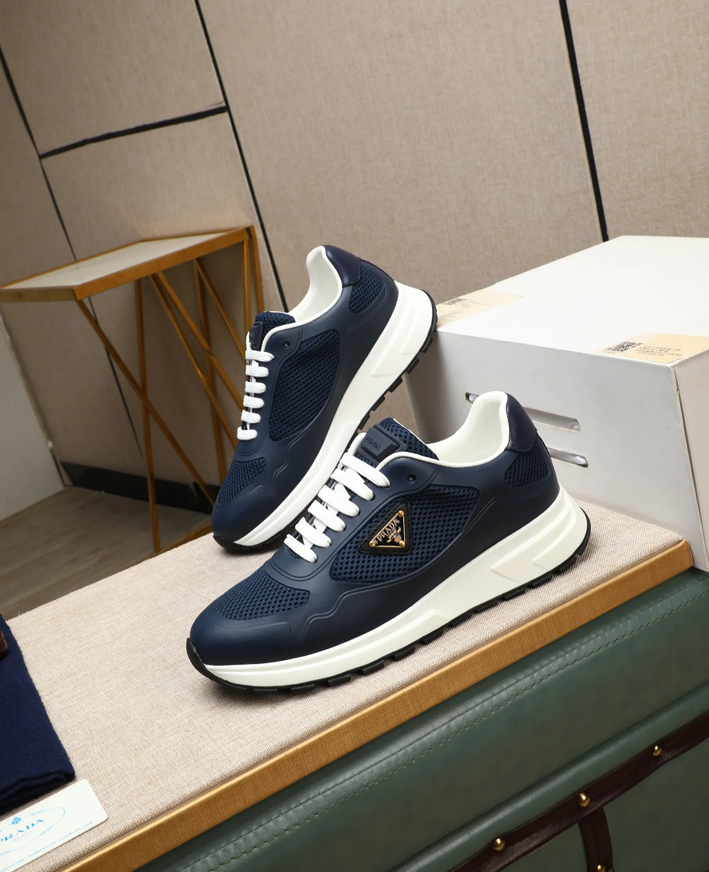 Men's shoes 💰580 [PRADA] Prada - High-end quality original order - Upper: 🔝 silk calfskin, brand canvas cloth, brand metal fasteners - Lining: mesh, foot pads; top-grade cowhide - Outsole: ultra-light TPU foam; molded outsole - Ultra-high quality control·Fine workmanship: highlighted (high-end·luxury·grade) -Size: 38-44 (45 can be customized) Wang